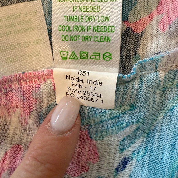 Lilly Pulitzer Essie Top in dive in 45755 - Picture 12 of 13